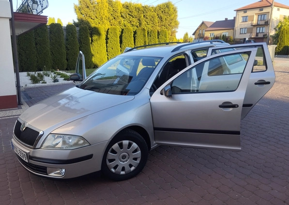 Skoda Octavia cena 9990 przebieg: 225500, rok produkcji 2006 z Bodzentyn małe 92